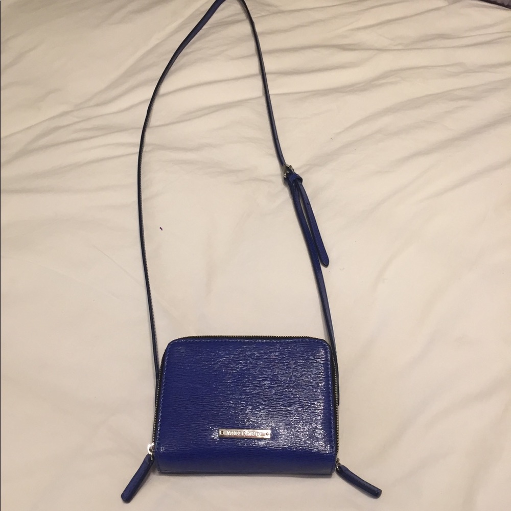 Vince Camuto cross body purse. Excellent condition